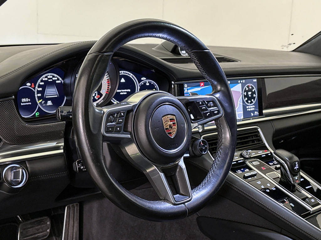 54561899-9.jpg
