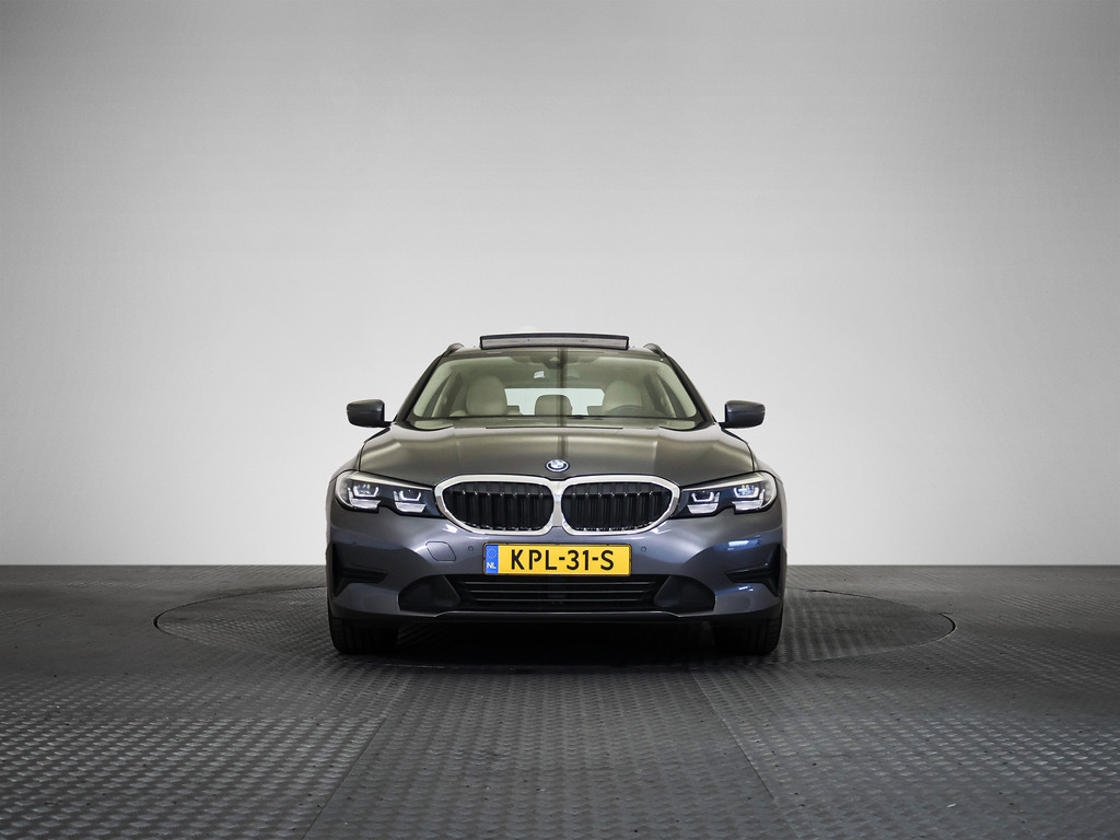 54854114-7.jpg